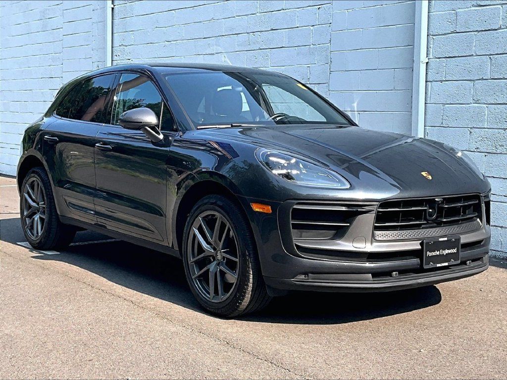 Certified 2023 Porsche Macan Turbo AWD/4WD image 7