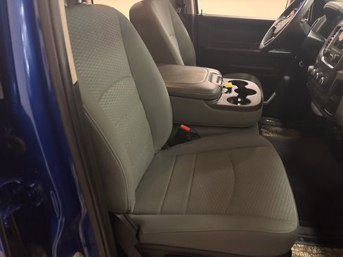 Used 2019 RAM 1500 Express image 28