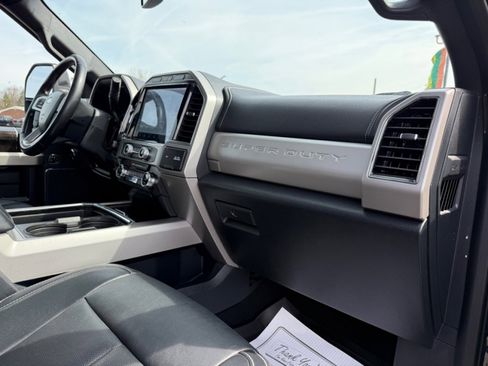 Used 2022 Ford F250 Lariat w/ Tremor Off-Road Package image 12