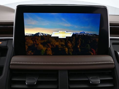 Used 2024 Chevrolet Tahoe High Country image 17