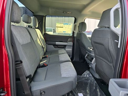 New 2026 Ford F250 XLT w/ XLT Premium Package image 19