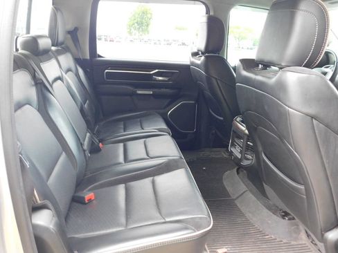 Used 2022 RAM 1500 Laramie AWD/4WD image 5
