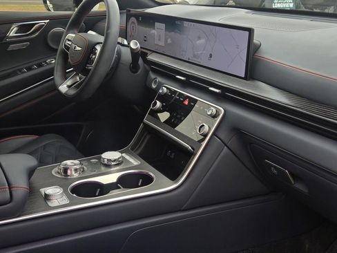 Used 2025 Genesis GV80 3.5T image 33