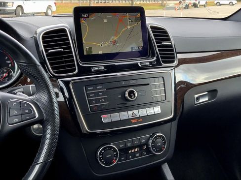 Used 2017 Mercedes-Benz GLS 450 4MATIC image 7