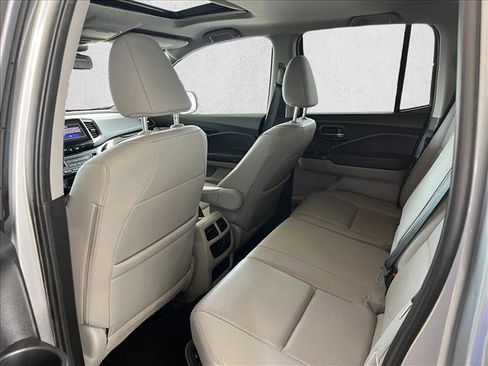 Used 2018 Honda Ridgeline RTL-E image 12