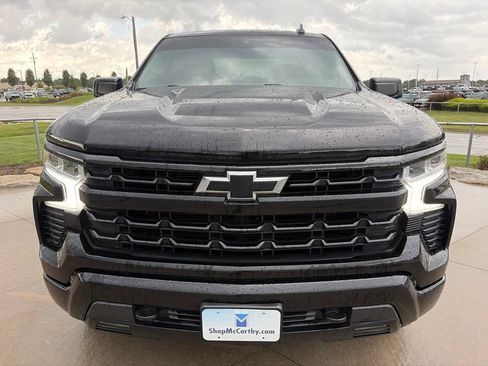 Used 2022 Chevrolet Silverado 1500 RST AWD/4WD image 3