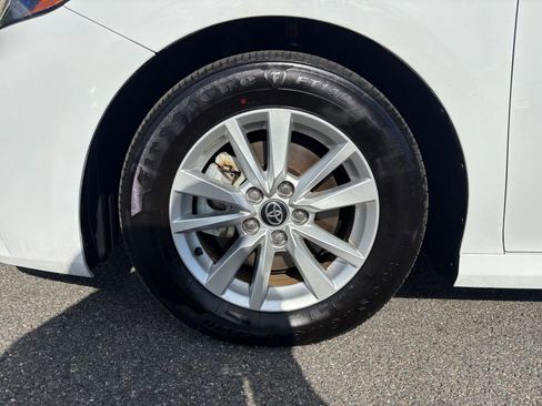 Used 2025 Toyota Camry LE image 29