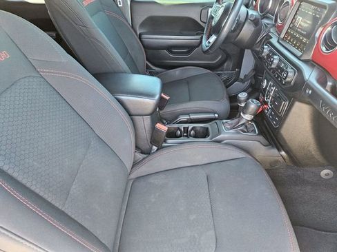 Used 2021 Jeep Wrangler Unlimited Rubicon AWD/4WD image 14