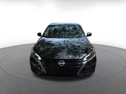Used 2026 Nissan Altima 2.5 SV FWD image 2