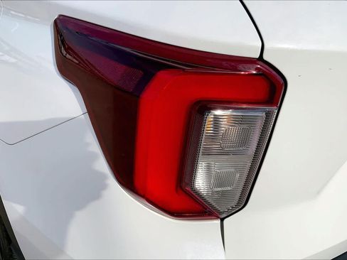 Used 2022 Ford Explorer ST w/ Equipment Group 401A AWD/4WD image 27