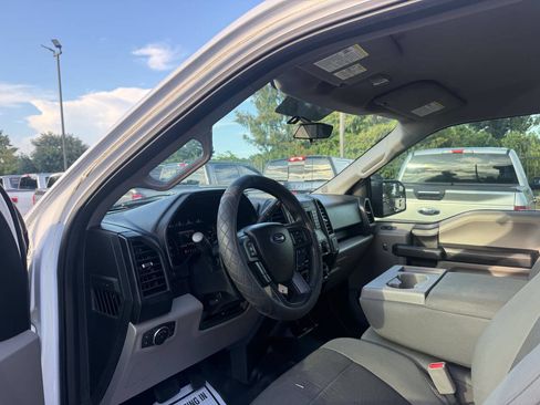 Used 2016 Ford F150 XL w/ Equipment Group 101A Mid AWD/4WD image 6