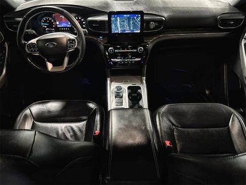 Used 2022 Ford Explorer Limited image 26