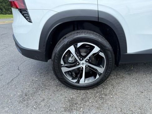 Used 2024 Chevrolet Trax RS w/ Driver Confidence Package FWD image 7