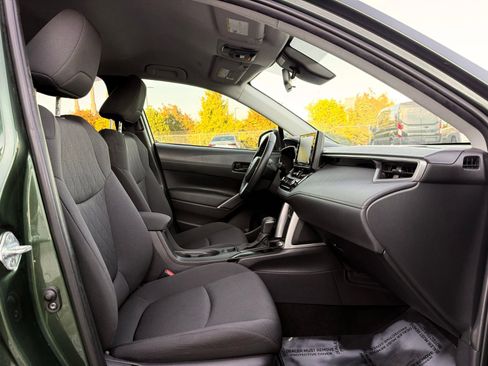 Used 2022 Toyota Corolla Cross LE FWD image 25