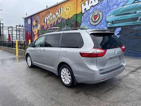 Used 2016 Toyota Sienna LE w/ Protection Package AWD/4WD image 3