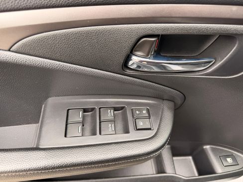 Used 2019 Honda Ridgeline RTL image 16