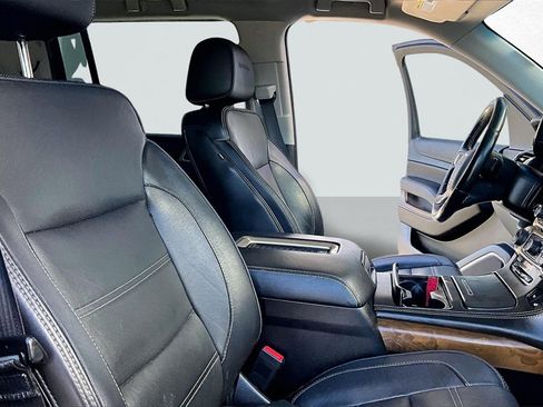Used 2020 GMC Yukon XL Denali image 29