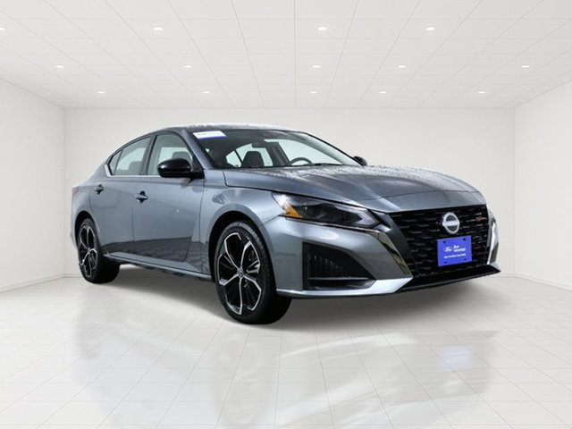 Used 2025 Nissan Altima 2.5 SR AWD/4WD image 1