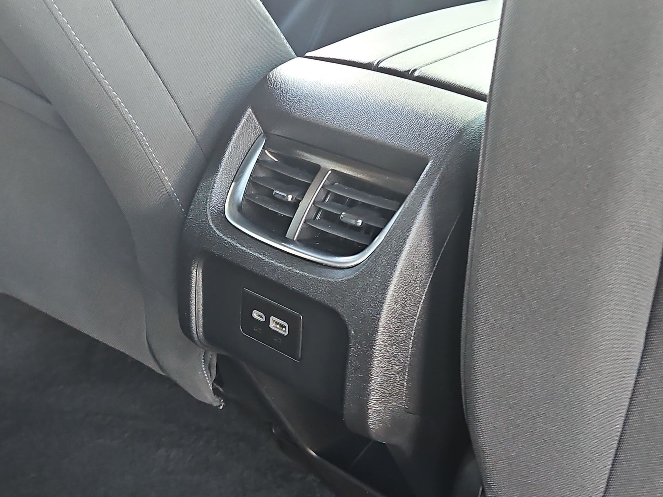 Certified 2019 Chevrolet Blazer LT FWD image 28