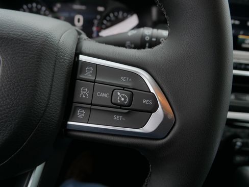 New 2026 Jeep Compass Limited image 12