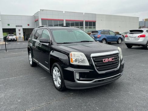 Used 2017 GMC Terrain SLE w/ Convenience Package AWD/4WD image 3
