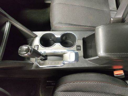 Used 2017 Chevrolet Equinox LT w/ Convenience Package image 26