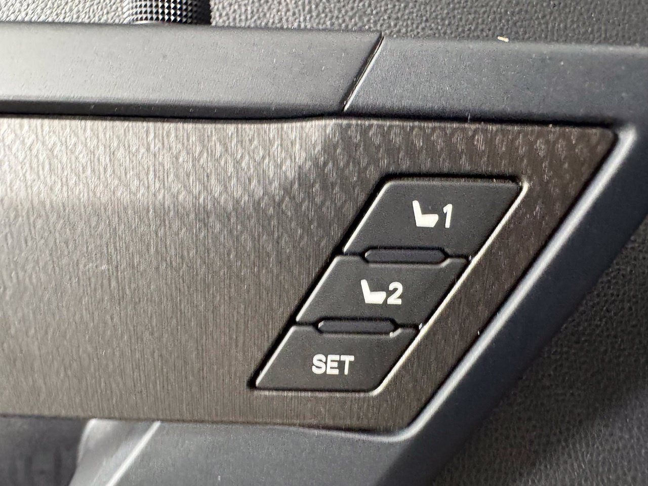 Used 2025 Toyota Sequoia TRD Pro AWD/4WD image 27