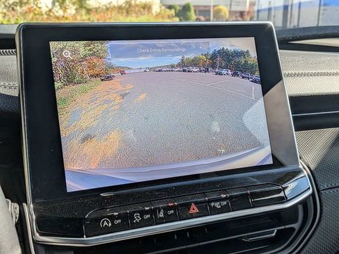 New 2026 Jeep Compass Limited image 14