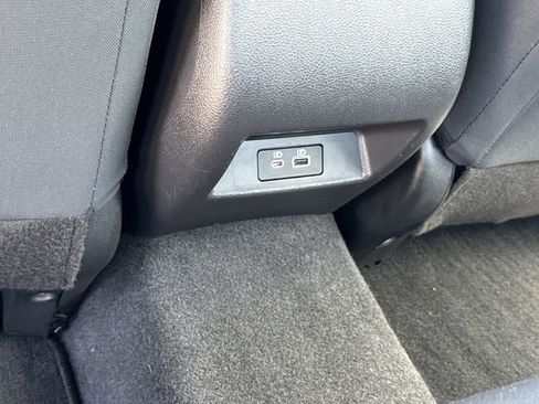 Used 2025 Nissan Altima 2.5 SV AWD/4WD image 14