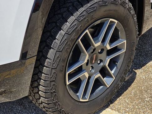 New 2026 GMC Terrain AT4 AWD/4WD image 6