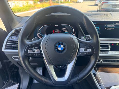 Used 2023 BMW X5 xDrive45e w/ Climate Comfort Package AWD/4WD image 16