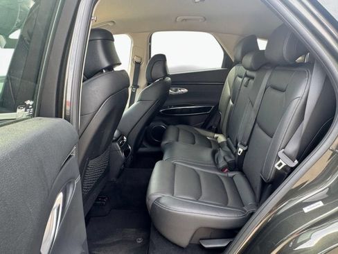 Used 2025 Genesis GV70 2.5T AWD/4WD image 35