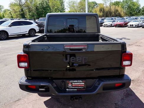Used 2020 Jeep Gladiator Sport w/ Quick Order Package 24S AWD/4WD image 8