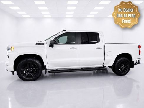 Used 2024 Chevrolet Silverado 1500 RST AWD/4WD image 2