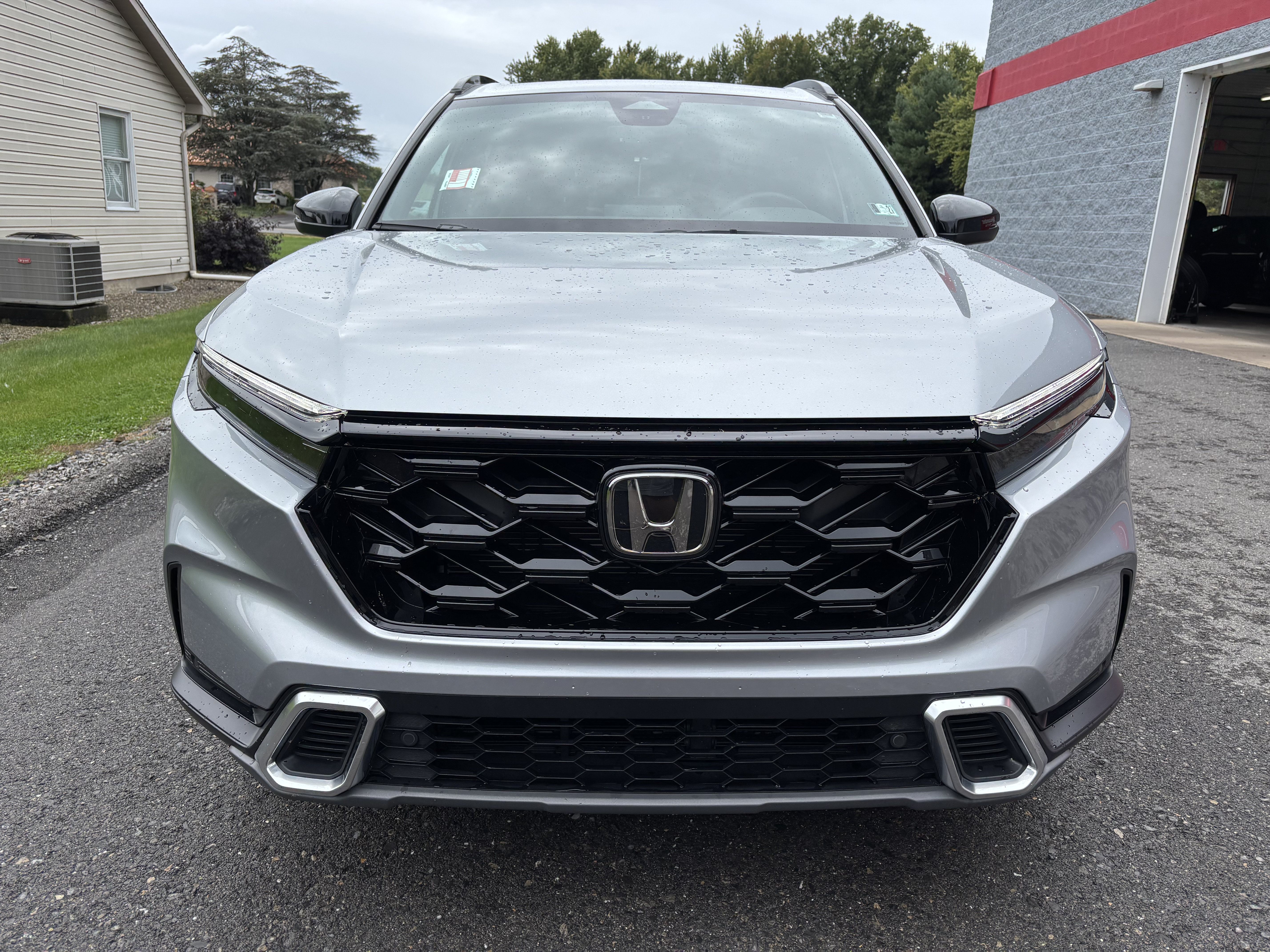 Used 2025 Honda CR-V Sport Touring image 9