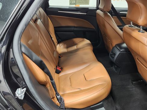 Used 2019 Ford Fusion Energi Titanium image 19