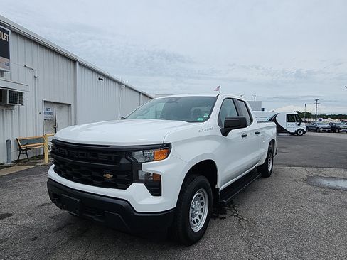 Used 2023 Chevrolet Silverado 1500 W/T w/ WT Value Package AWD/4WD image 1
