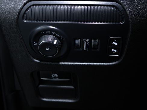 Used 2023 Jeep Wagoneer Series II AWD/4WD image 25