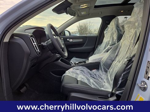New 2026 Volvo XC40 B5 Plus w/ Protection Package Premier image 10