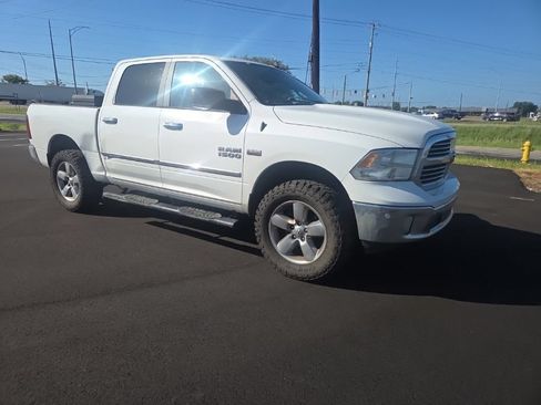 Used 2017 RAM 1500 Big Horn AWD/4WD image 16