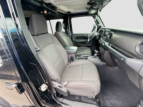 Used 2023 Jeep Wrangler Unlimited Sport AWD/4WD image 33