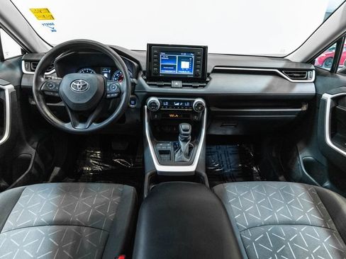 Used 2021 Toyota RAV4 XLE FWD image 13