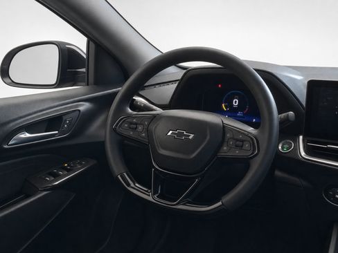 Used 2025 Chevrolet Trax RS w/ Sunroof Package FWD image 28