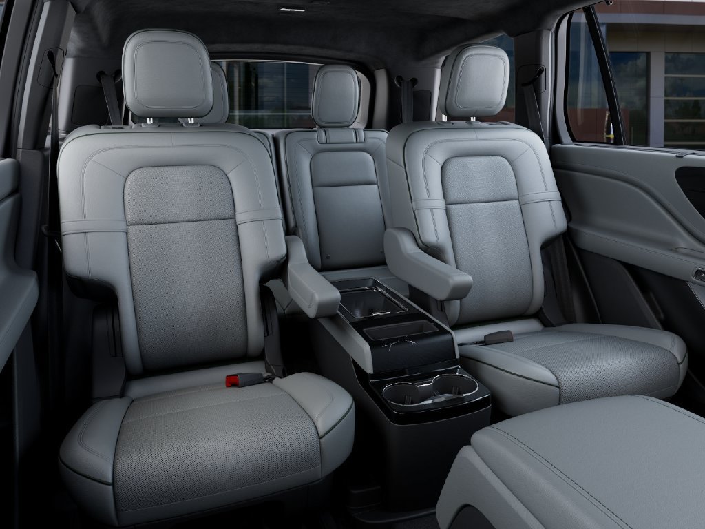 New 2027 Lincoln Aviator Black Label w/ Black Label Special Edition AWD/4WD image 11