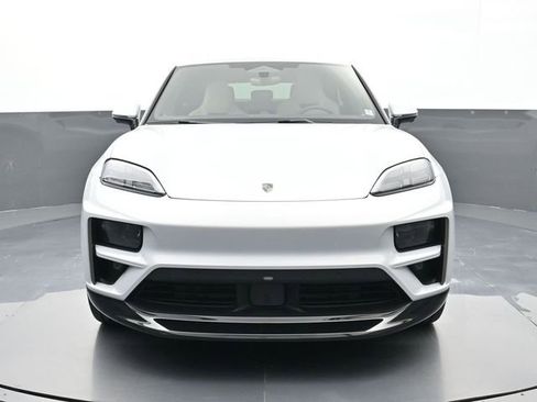 New 2025 Porsche Macan Turbo Electric image 32