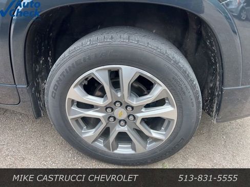 Used 2020 Chevrolet Traverse Premier FWD image 4