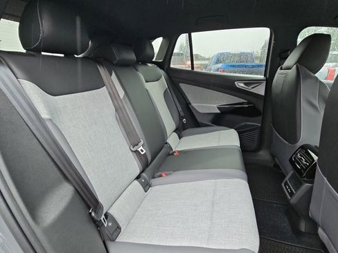 New 2026 Volkswagen ID.4 Pro image 27