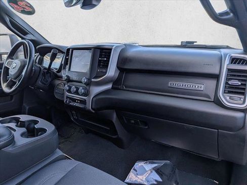 Used 2024 RAM 3500 Big Horn image 22