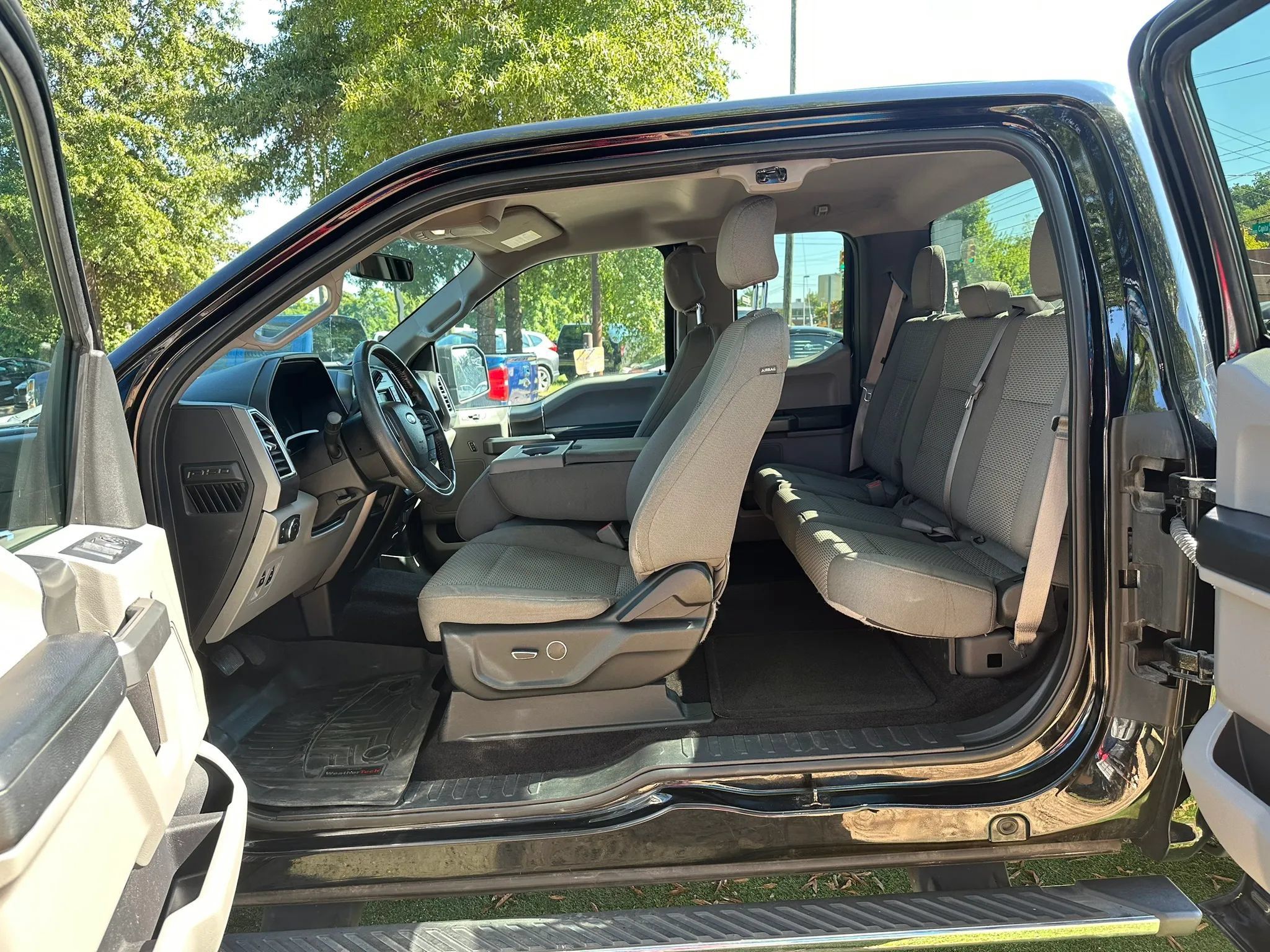 Used 2016 Ford F150 XLT w/ Equipment Group 301A Mid AWD/4WD image 11