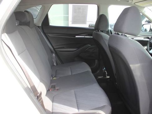 Used 2024 Kia Seltos LX image 28